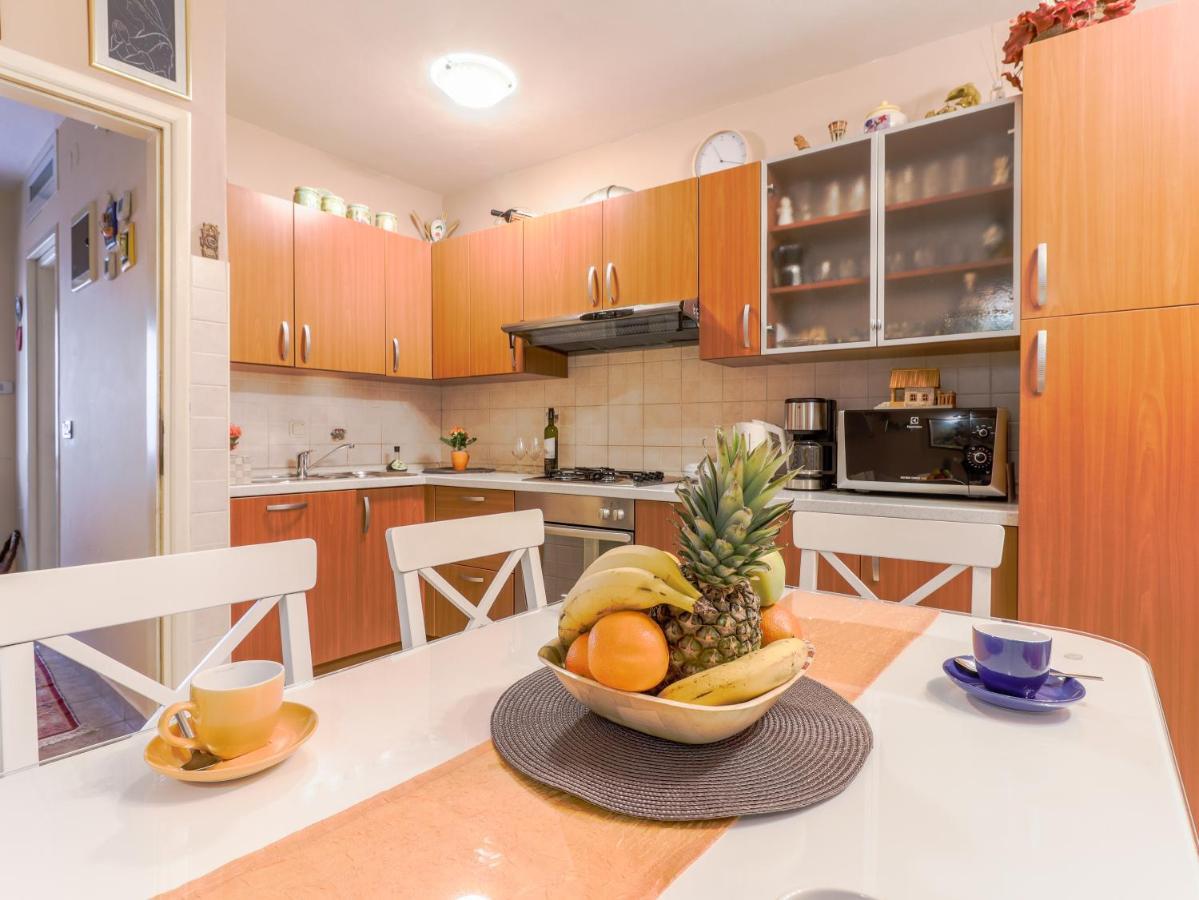City Center 3 Bedroom Apartment 브르사르 외부 사진