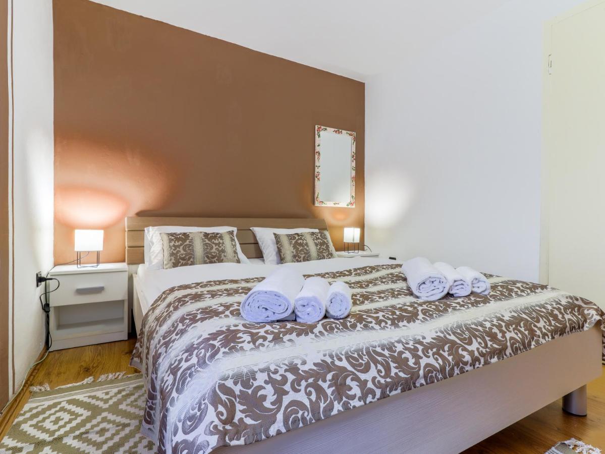 City Center 3 Bedroom Apartment 브르사르 외부 사진